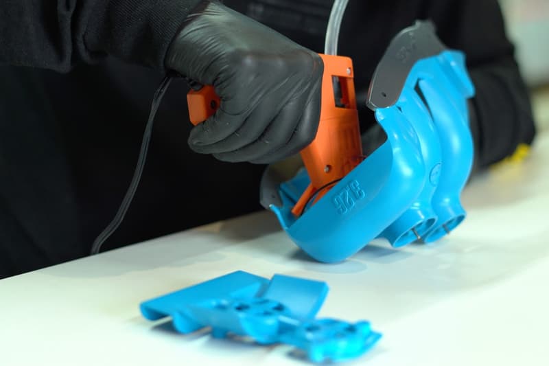 智能服裝品牌 MACHINA 為 Nike Air Max 1 打造 3D 打印外骨骼配件