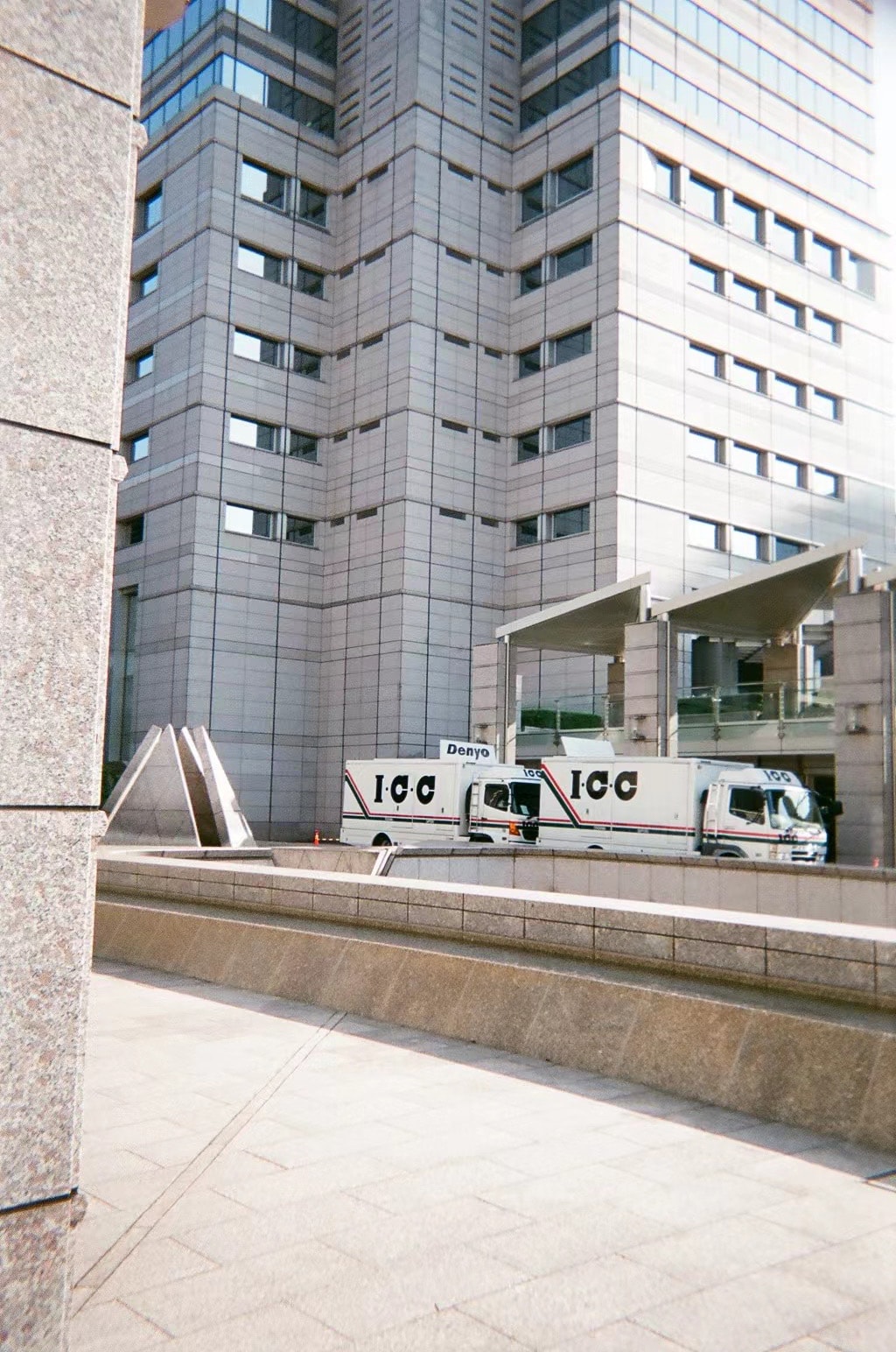 Manual Exposure:吉井雄一拍下 SOFTHYPHEN 的工作日常