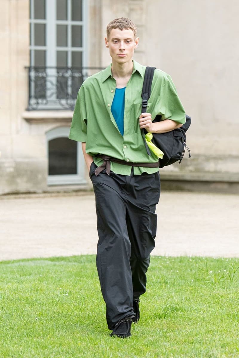 AURALEE 2023 春夏系列大秀正式登場