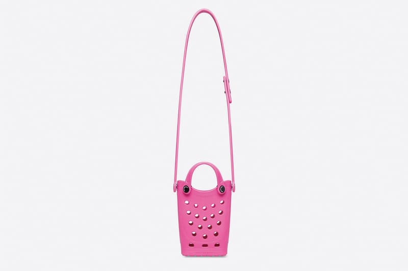 Balenciaga x Crocs 最新聯乘 Tote Bag、手機包正式登場