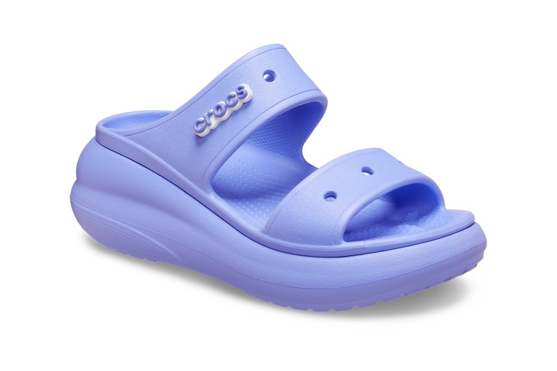 Crocs 正式推出最新厚底凉鞋「Crush」