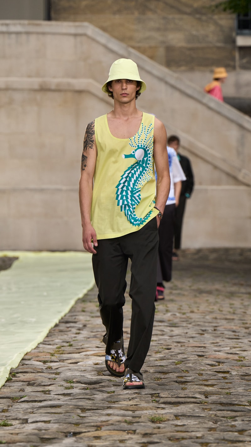 Hermès 正式发布 2023 春夏男装系列