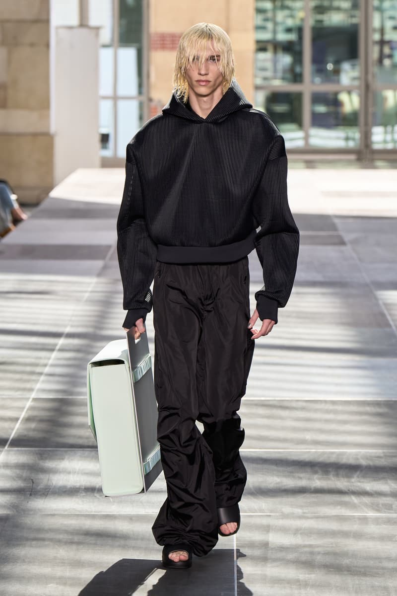 Rains 2023 春夏系列正式登场