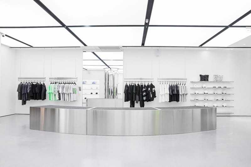 走进 TOFOURTH 全新杭州线下店