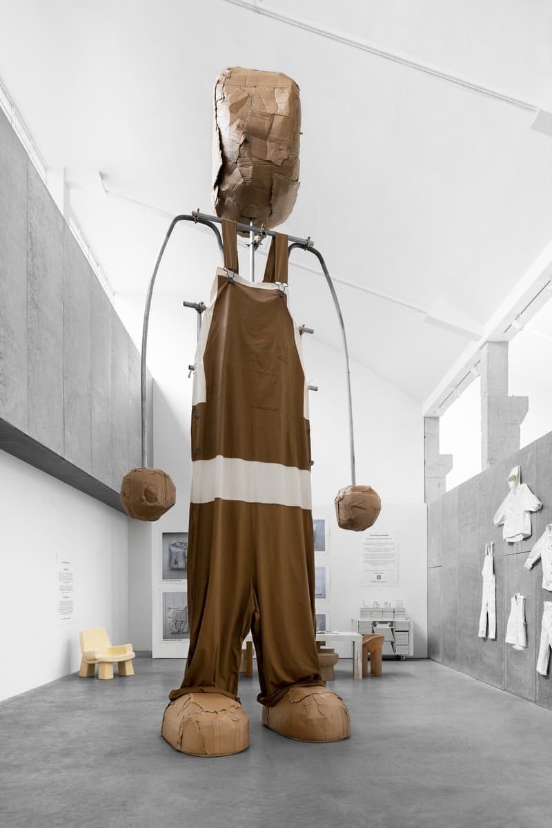 近賞 Toogood x Carhartt WIP 聯手打造「Re-Cut」巨型裝置作品