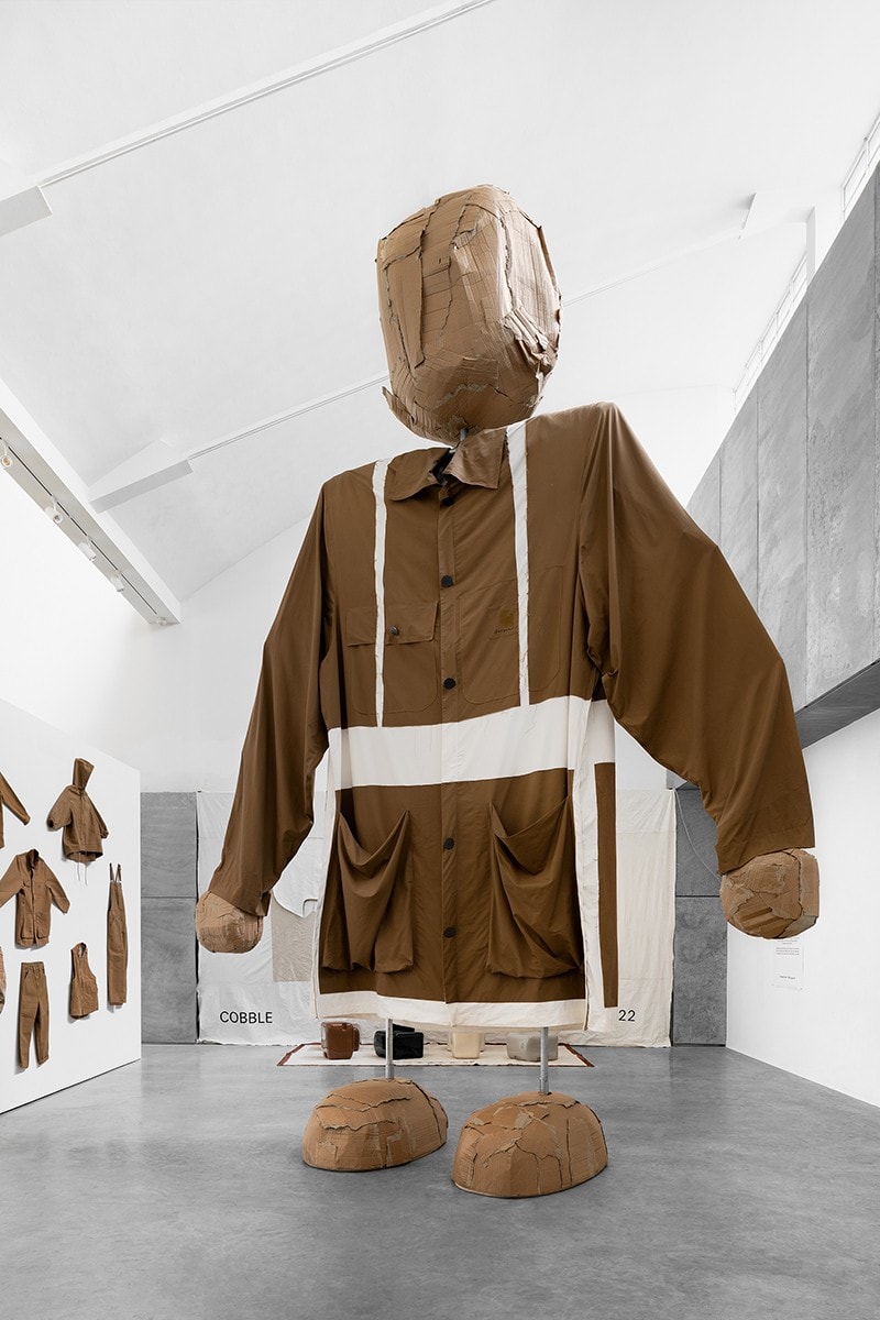 近賞 Toogood x Carhartt WIP 聯手打造「Re-Cut」巨型裝置作品