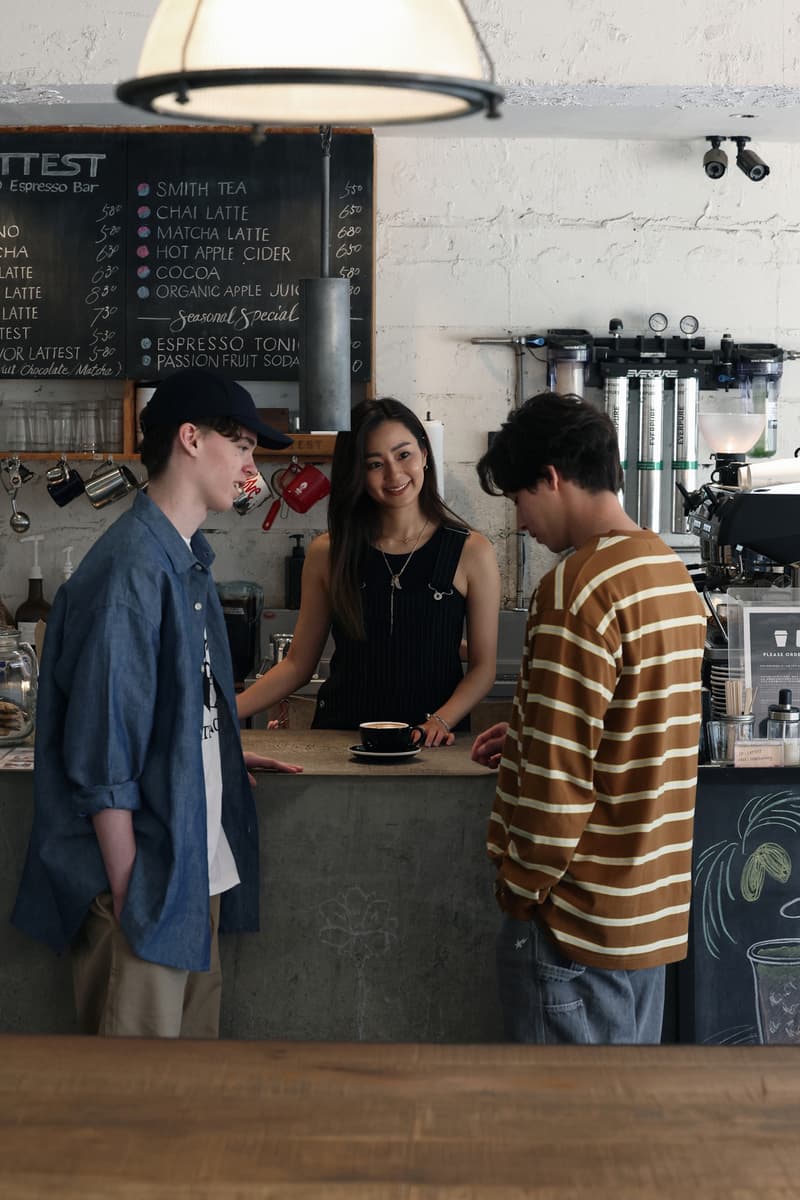 A BATHING APE® 发布全新 BAPE® ROAD STA EXPRESS 鞋款