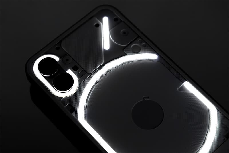 HYPEBEAST 獨家近賞話題手機 Nothing Phone（1）