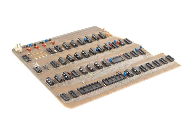 初代 Apple-1 電腦原型正以逾 40 萬美元價格競標