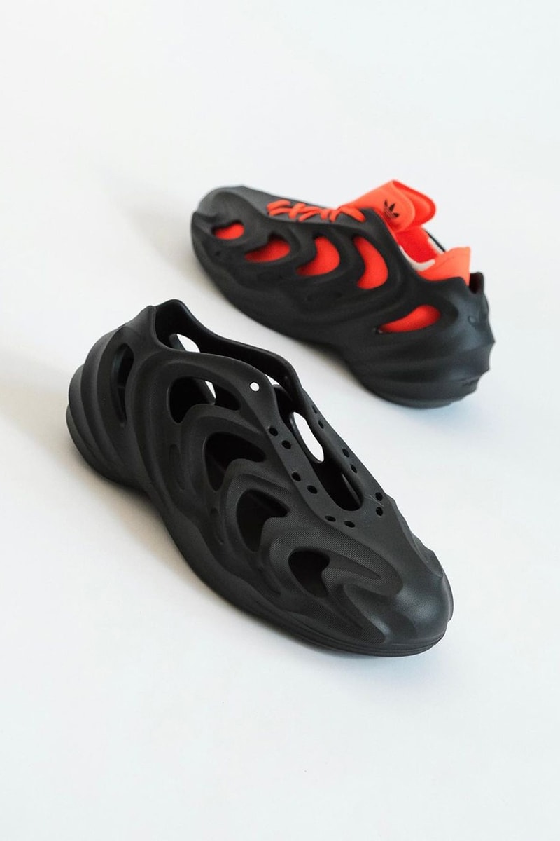 率先近赏 adidas adiFOM Q 最新黑橘配色
