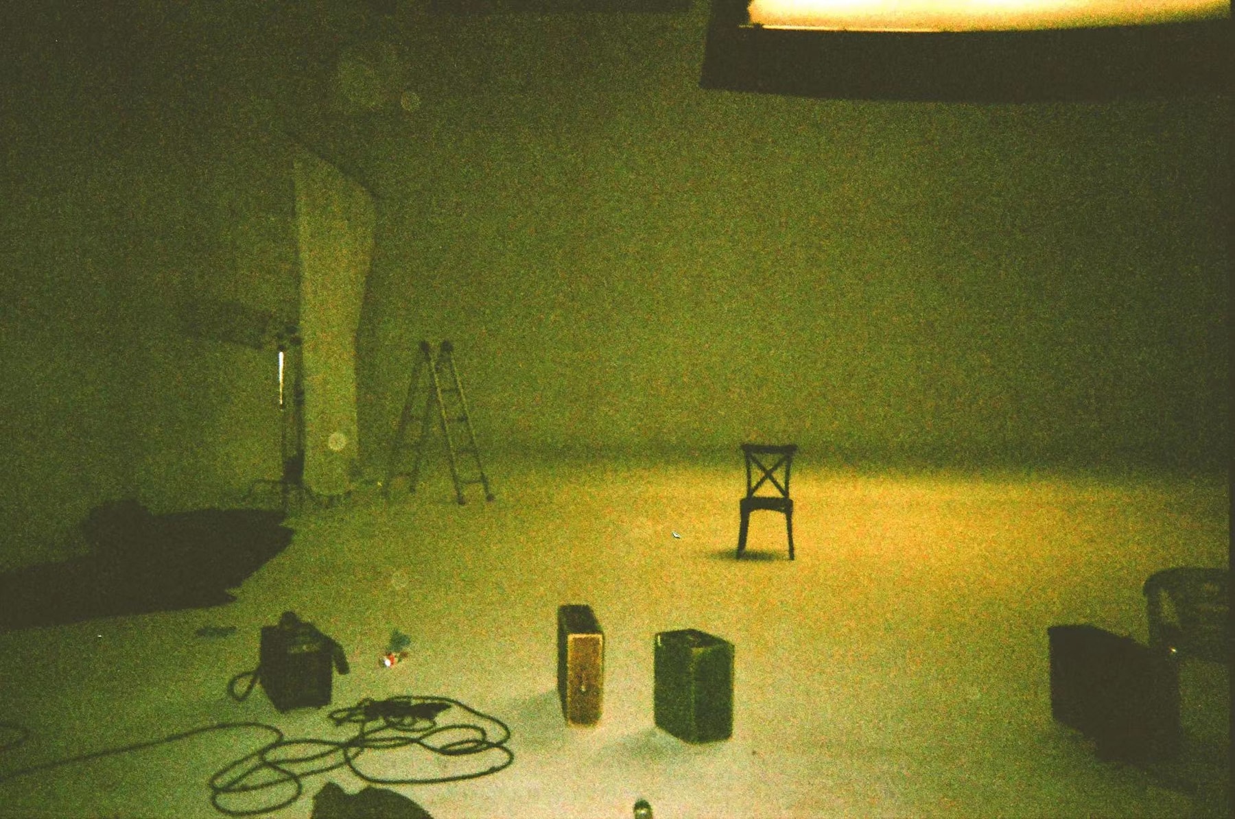 Manual Exposure: 王子异镜头下的《Blacksummer》独家幕后花絮