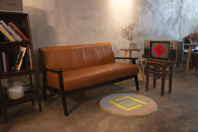 CLOT 再度携手 GALLERY 1950 推出全新限量圆形 LOGO 地毯