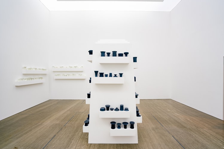 走进复兴艺术中心举办「刘建华:形而上器」个展