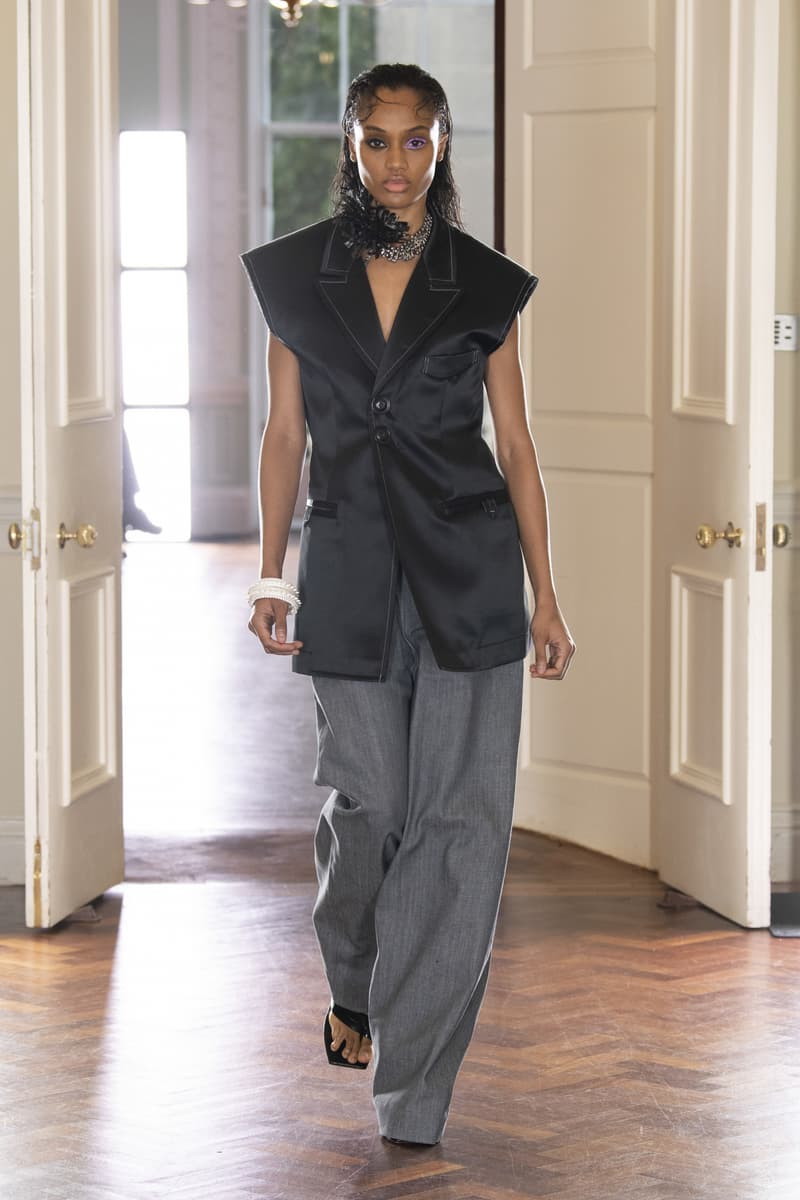 PRONOUNCE 于伦敦时装周发布 2023 春夏系列「漩涡」