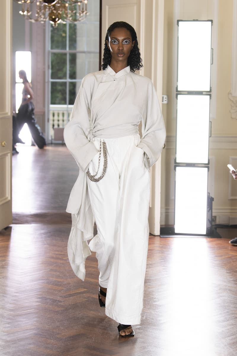 PRONOUNCE 于伦敦时装周发布 2023 春夏系列「漩涡」