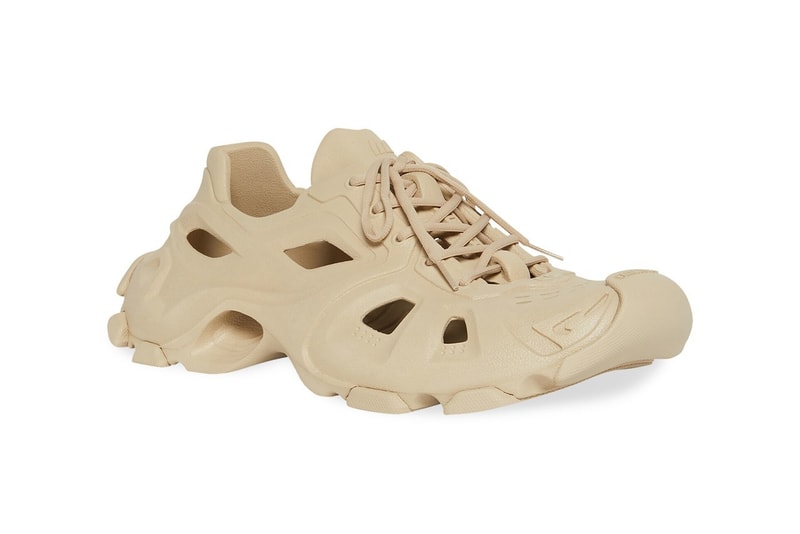 Balenciaga 正式推出 2022 冬季 360° 系列秀上鞋款「HD Sneaker」