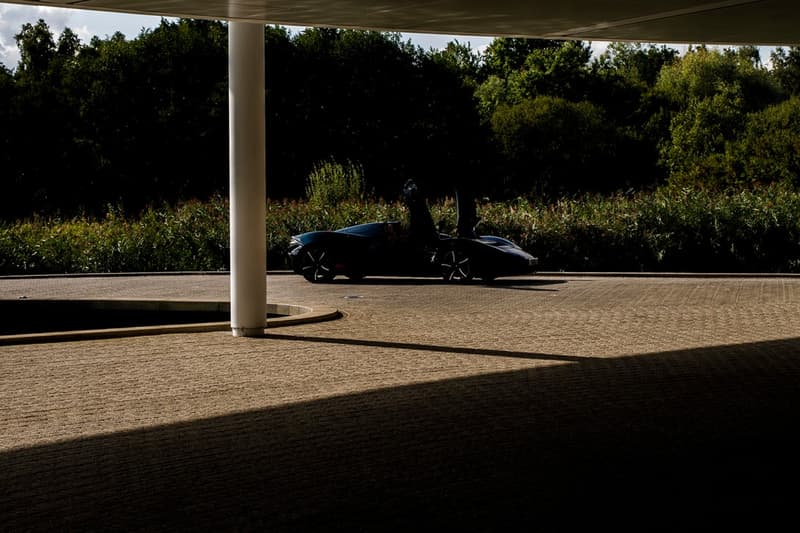 Hypebeast 實測 McLaren 史上最輕街車 Elva 開艙超跑