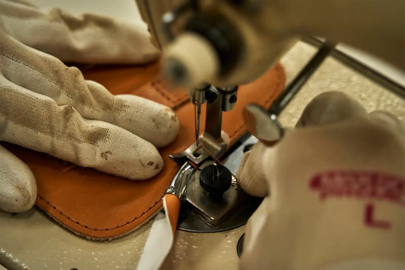 New Balance 327 推出日本製頂級栃木皮革別注款式