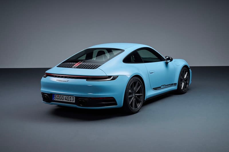 Porsche 正式發表全新輕量化車型 911 Carrera T