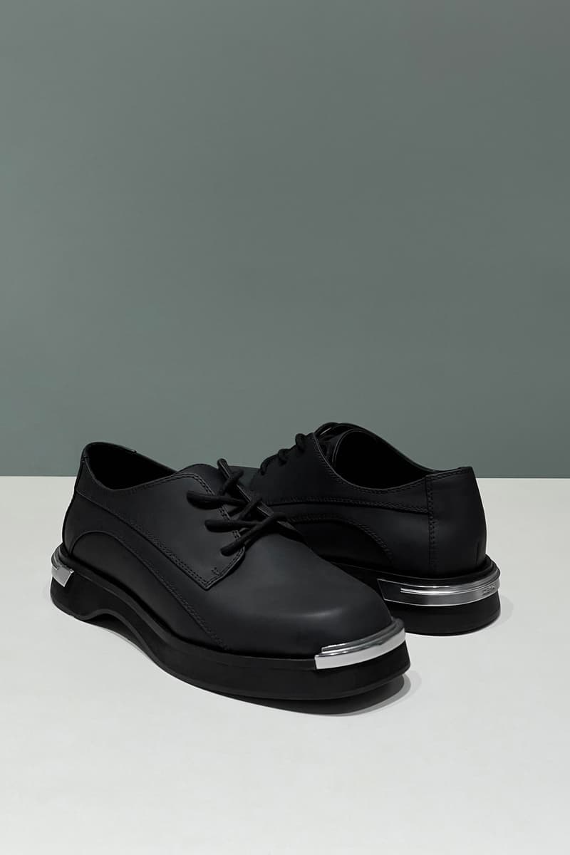 C2H4 推出全新 "Soliton"_Alpha 德比鞋