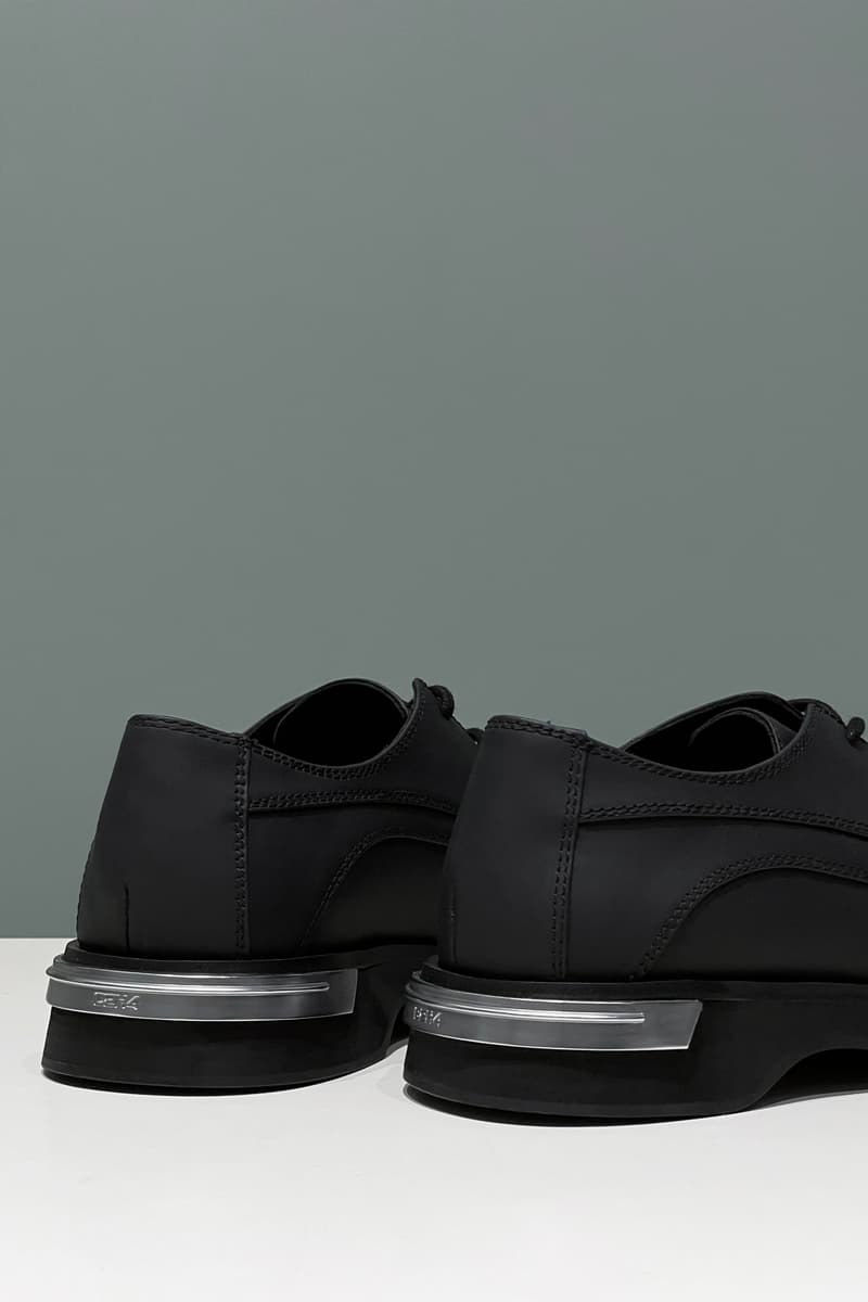 C2H4 推出全新 "Soliton"_Alpha 德比鞋