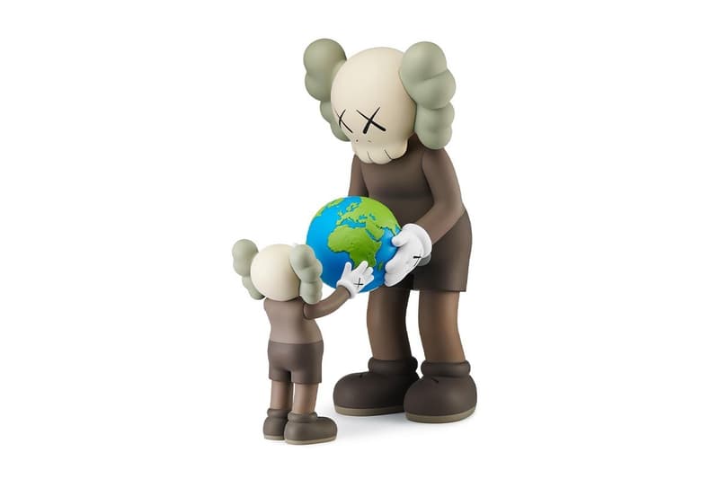 KAWS 推出全新「THE PROMISE」公仔系列