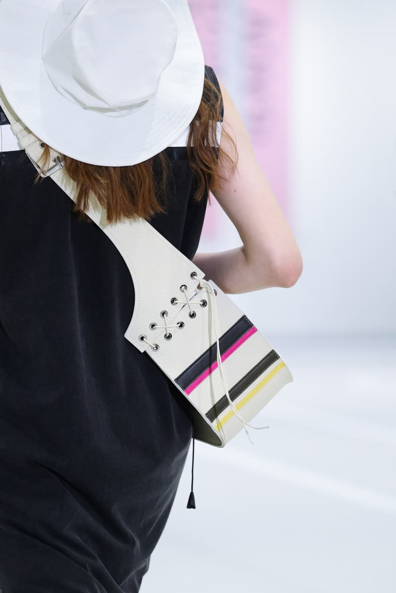 III VIVINIKO 正式发布 2023 春夏系列