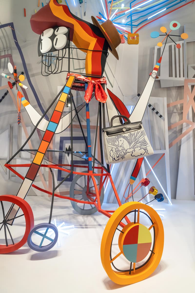 Hermès 携手艺术家 Peteris Lidaka 打造爱马仕之家冬季主题橱窗