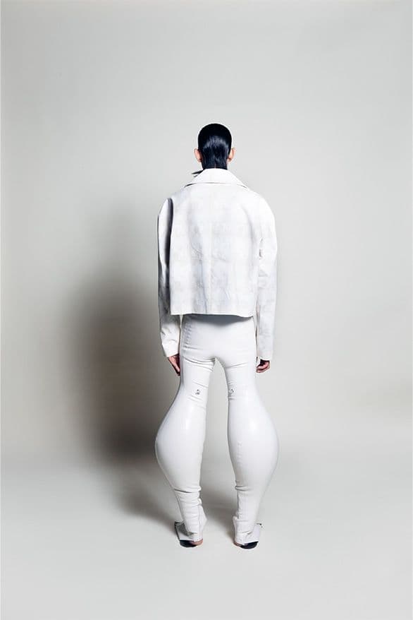 設計師 Harikrishnan 正式發佈 2023 春夏充氣乳膠系列