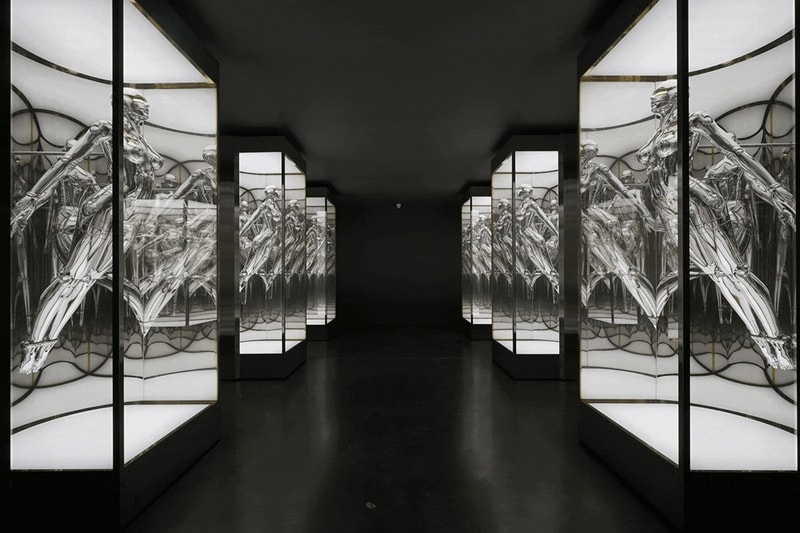 空山基 x H.R. Giger 雙人聯展《Approaching》重磅登陸北京展出