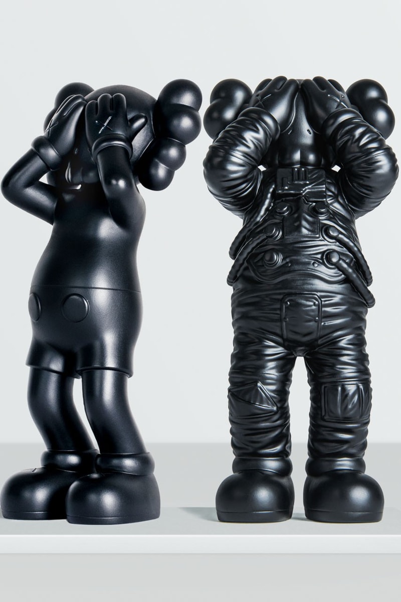 KAWS 推出全新铜像雕塑《KAWS BRONZE EDITIONS》