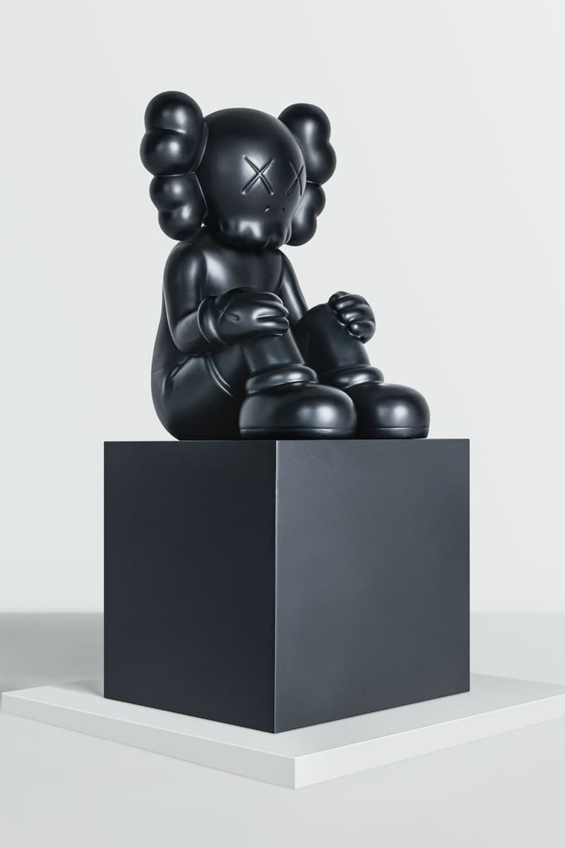 KAWS 推出全新铜像雕塑《KAWS BRONZE EDITIONS》