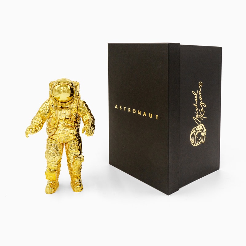 Michael Kagan x Billionaire Boys Club 全新「宇航员」限定雕塑即将登陆 TX 淮海