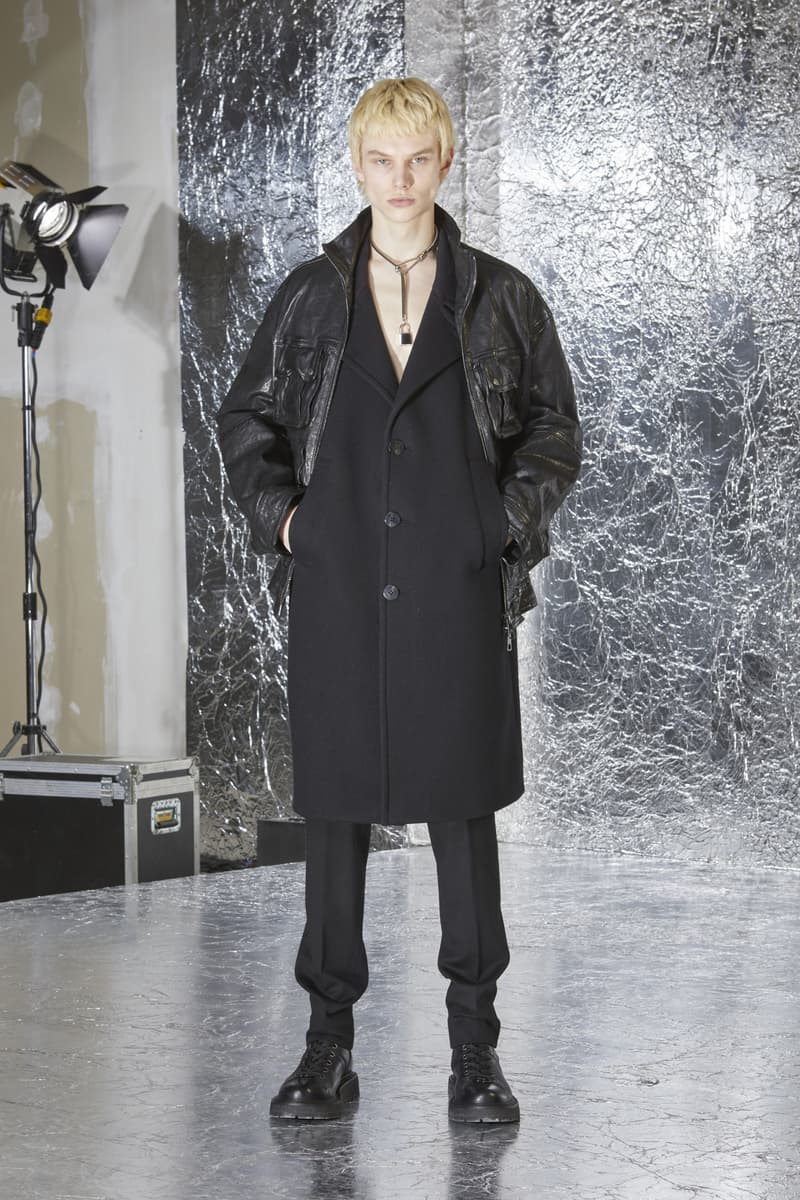 NEIL BARRETT 发布全新 2023 秋冬系列