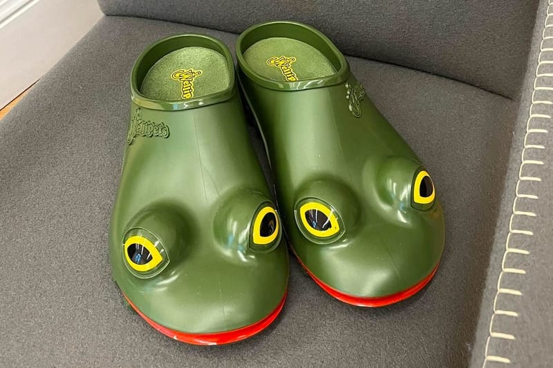 Jonathan Anderson 親自曝光 JW Anderson x Wellipets 最新青蛙造型拖鞋