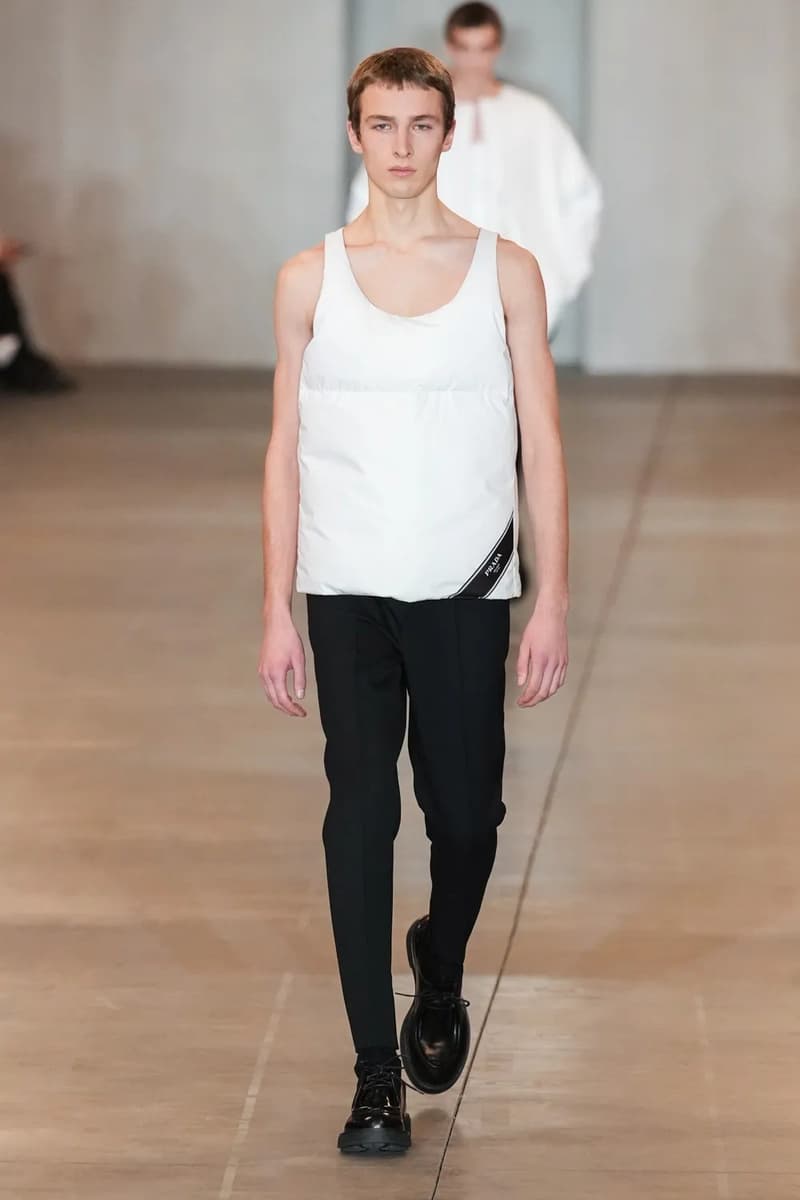 Prada 2023 秋冬男裝時裝大秀 《LET'S TALK ABOUT CLOTHES》正式登場