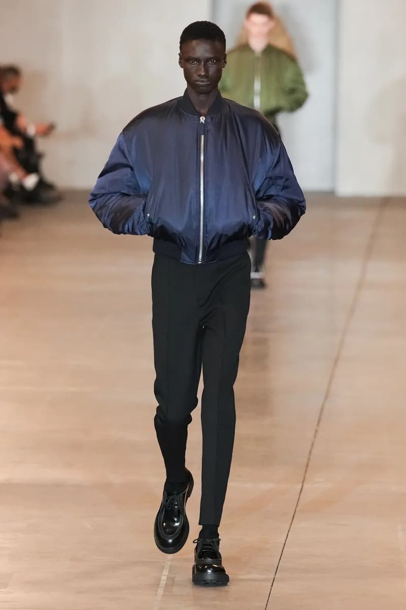 Prada 2023 秋冬男裝時裝大秀 《LET'S TALK ABOUT CLOTHES》正式登場
