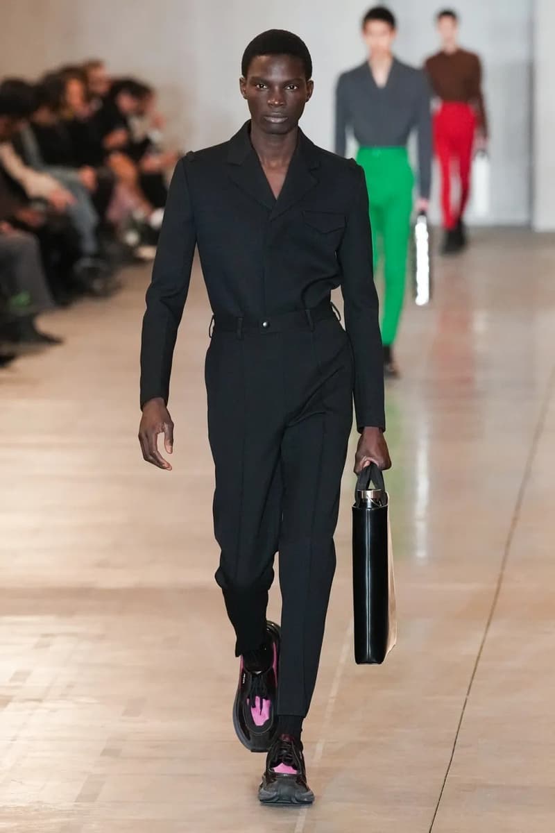 Prada 2023 秋冬男裝時裝大秀 《LET'S TALK ABOUT CLOTHES》正式登場