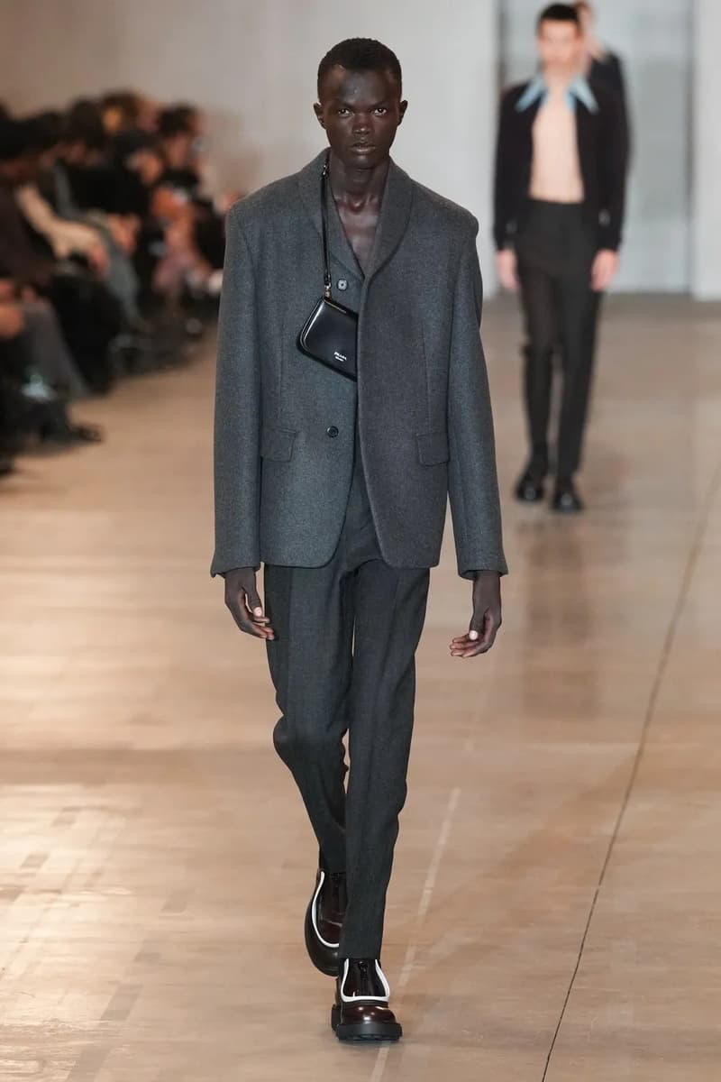 Prada 2023 秋冬男裝時裝大秀 《LET'S TALK ABOUT CLOTHES》正式登場