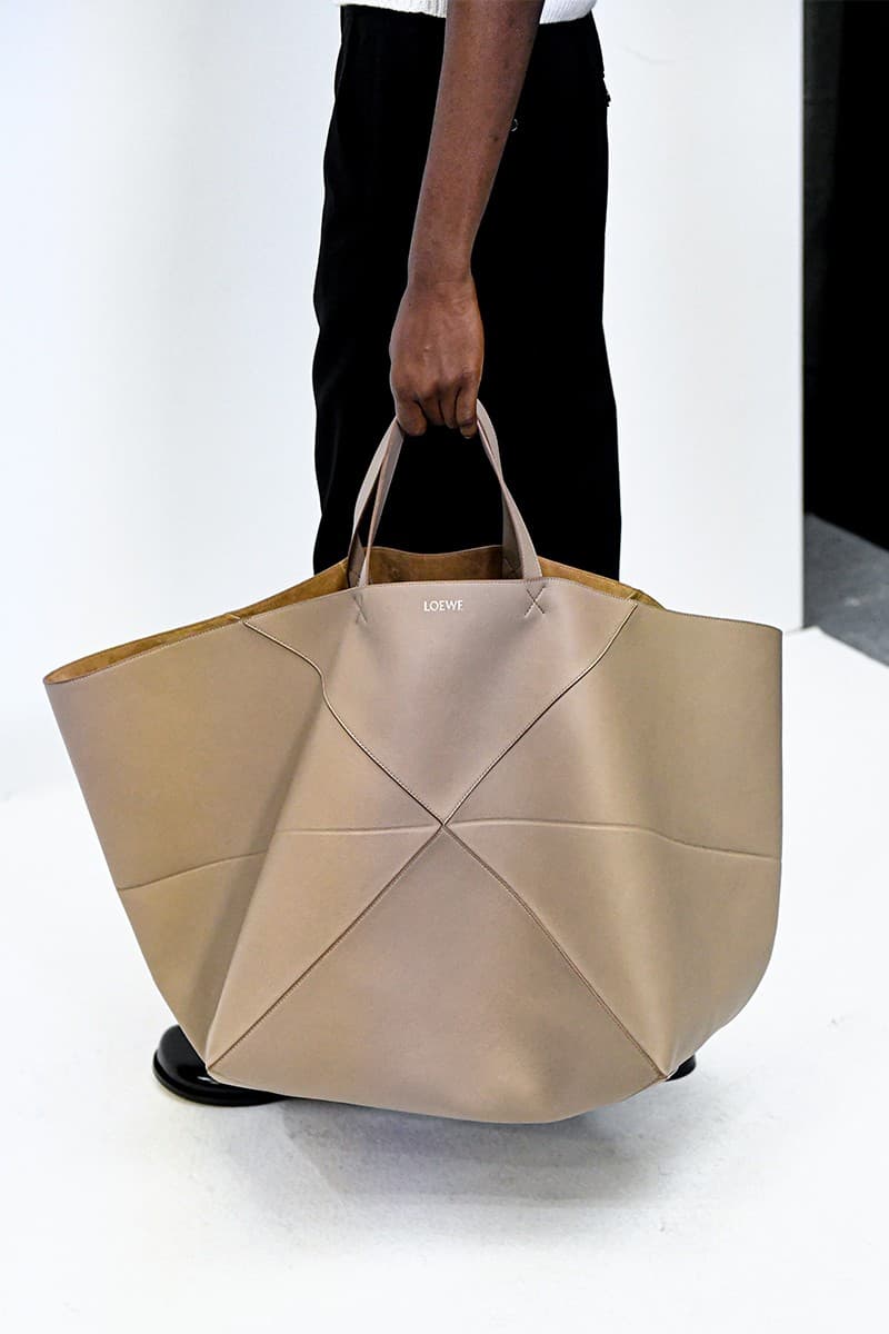 Hypebeast 獨家直擊 LOEWE 2023 秋冬系列大秀