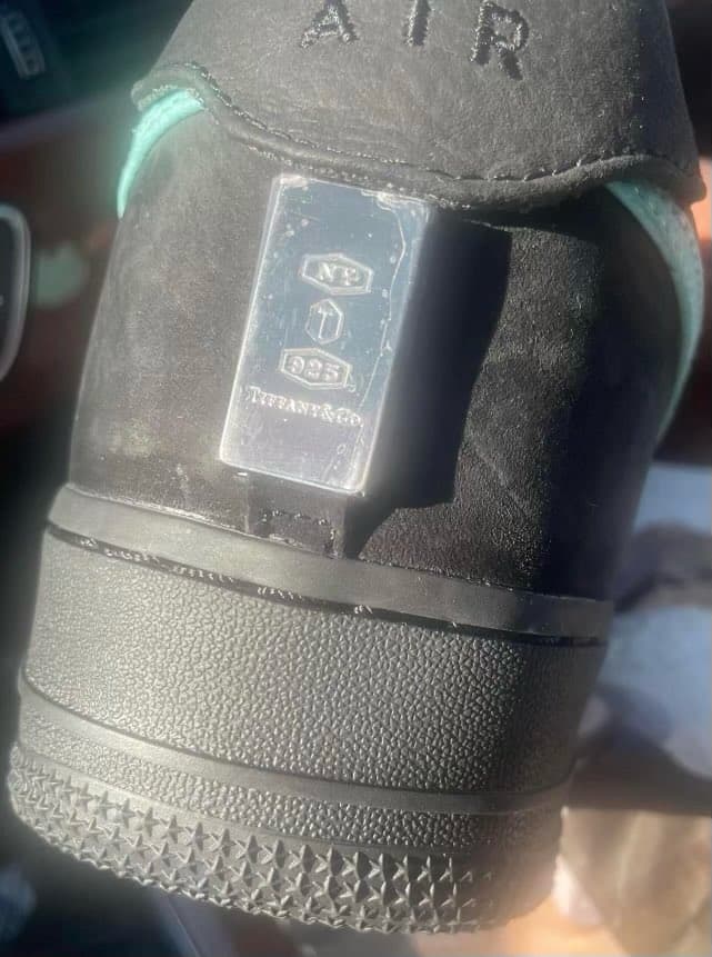 Tiffany & Co. x Nike Air Force 1 全新聯名鞋款率先亮相
