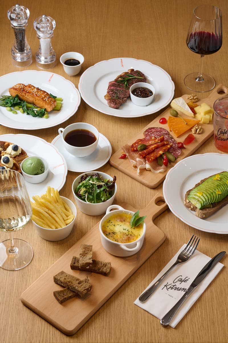 走进全新 MAISON KITSUNÉ 上海新天地店铺 