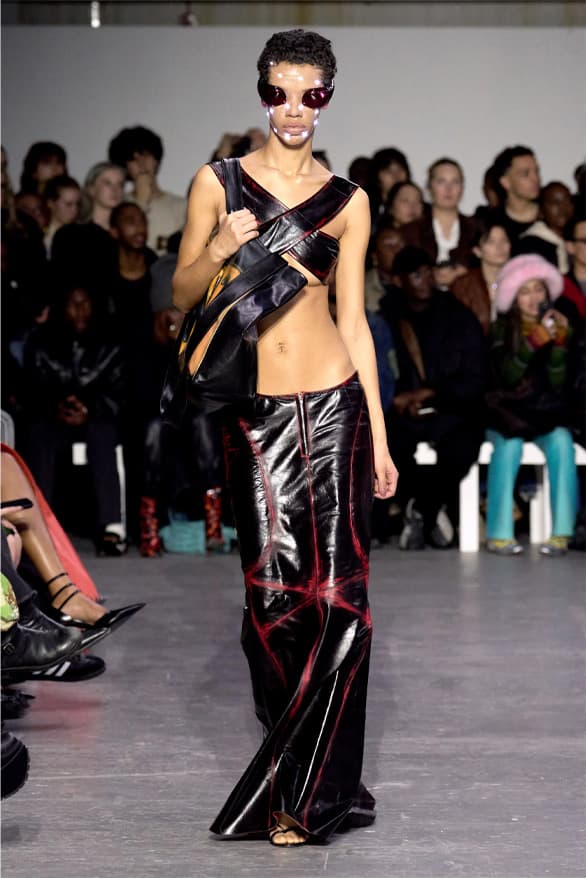 Mowalola 正式发布 2023 秋冬系列大秀