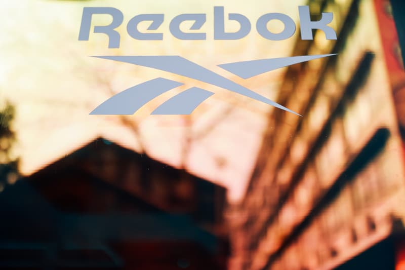 Reebok 携手球星卡制造商 Panini America 打造全新「Question」鞋款