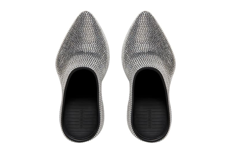 Balenciaga 正式推出 2023 春夏系列要價 $8,350 美元鑲鑽 Technoclog 尖頭鞋