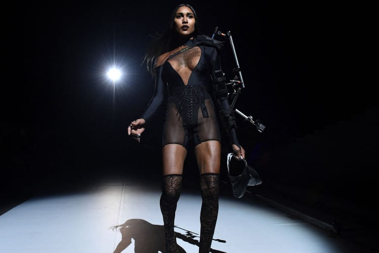 H&M 宣佈即將攜手 Mugler 推出最新設計師聯名系列