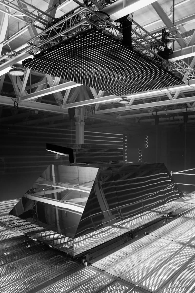 Moncler 携手 Rick Owens 打造天才系列特别「旅游巴士」