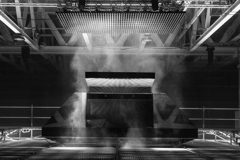 Moncler 携手 Rick Owens 打造天才系列特别「旅游巴士」