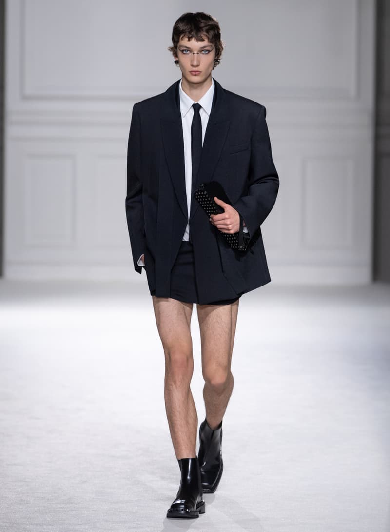 Valentino 正式发布全新 2023 秋冬系列