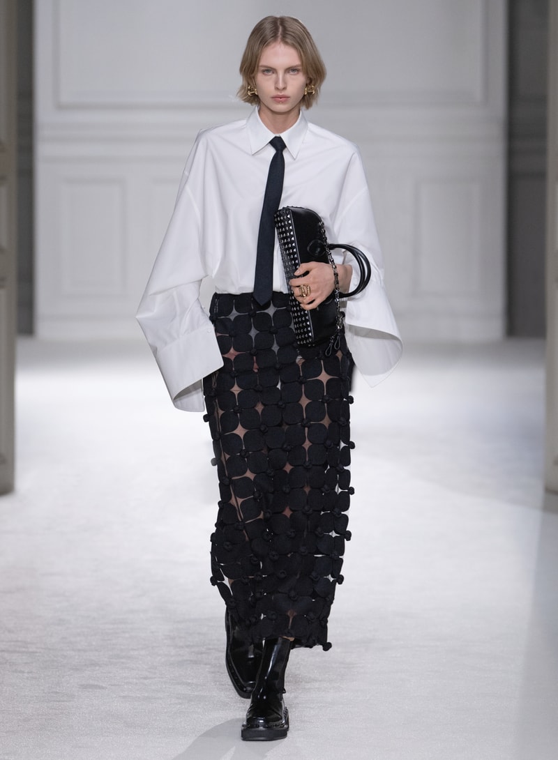 Valentino 正式发布全新 2023 秋冬系列